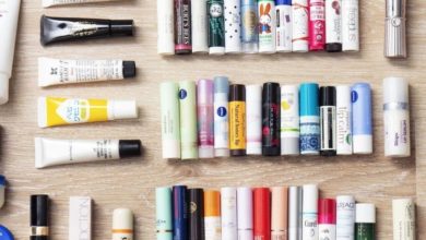 Top 18 son dưỡng môi có màu và son dưỡng môi không màu giúp nàng bảo vệ làn môi căng mịn