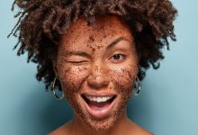 Tẩy tế bào chết da mặt và 1001 vấn đề mà nàng cần biết