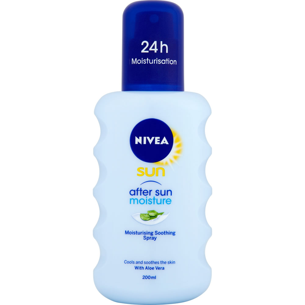 Với công dụng chính là dưỡng ẩm và phục hồi da, kem giúp bạn nhanh chóng thoát khỏi tình trạng da bị cháy nắng