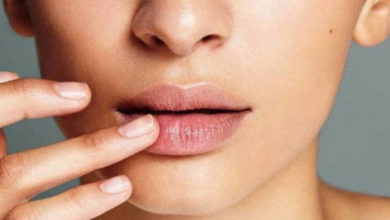 Bật mí các cách trị thâm môi hiệu quả nhanh tại nhà