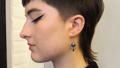 Kiểu tóc mullet nữ ngắn hiện đại nhìn từ nghiêng