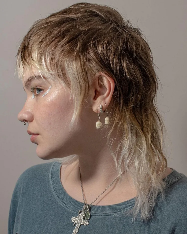 Kiểu tóc mullet hiện đại nữ messy texture mái curtain